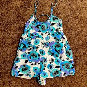 Volcom XS romper